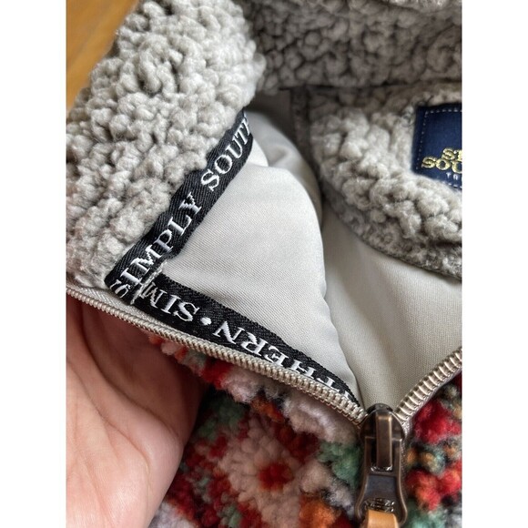 Simply Southern Size Medium Gray Turtle Sherpa Pullover - Picture 10 of 10